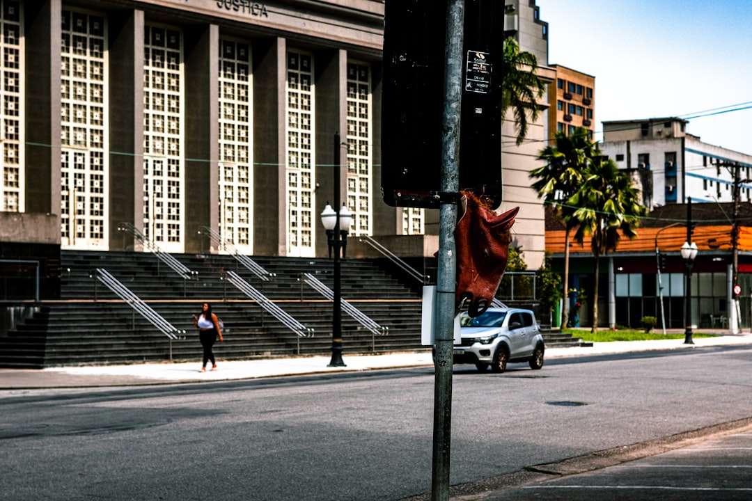 Multa de Som Alto 2026: Valor, Pontos e Como Recorrer